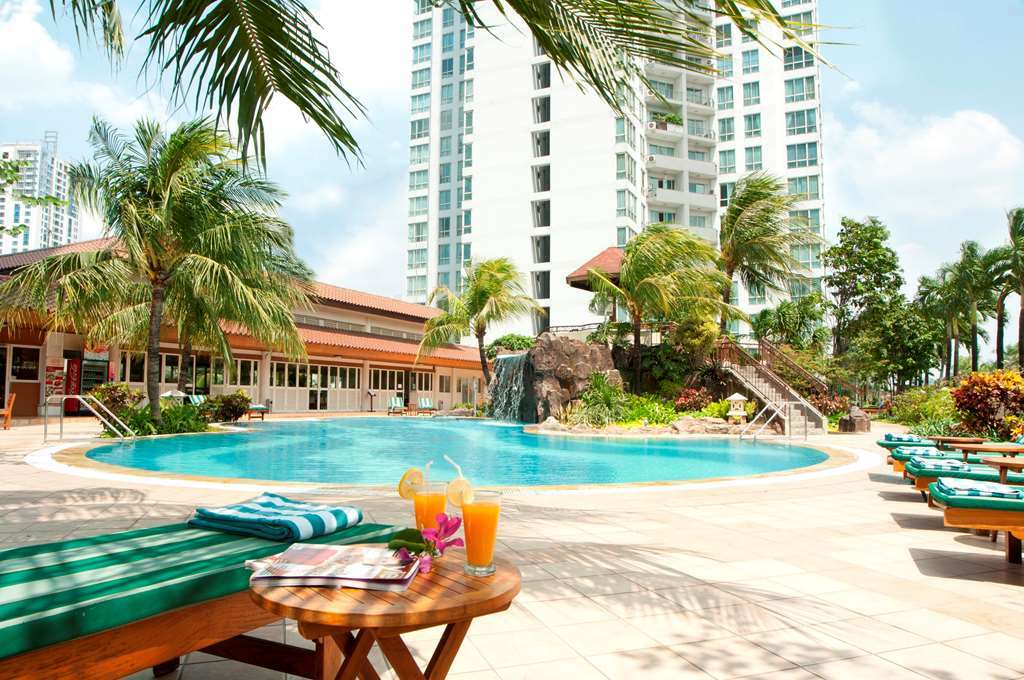 The Residences At Puri Casablanca Джакарта Удобства фото